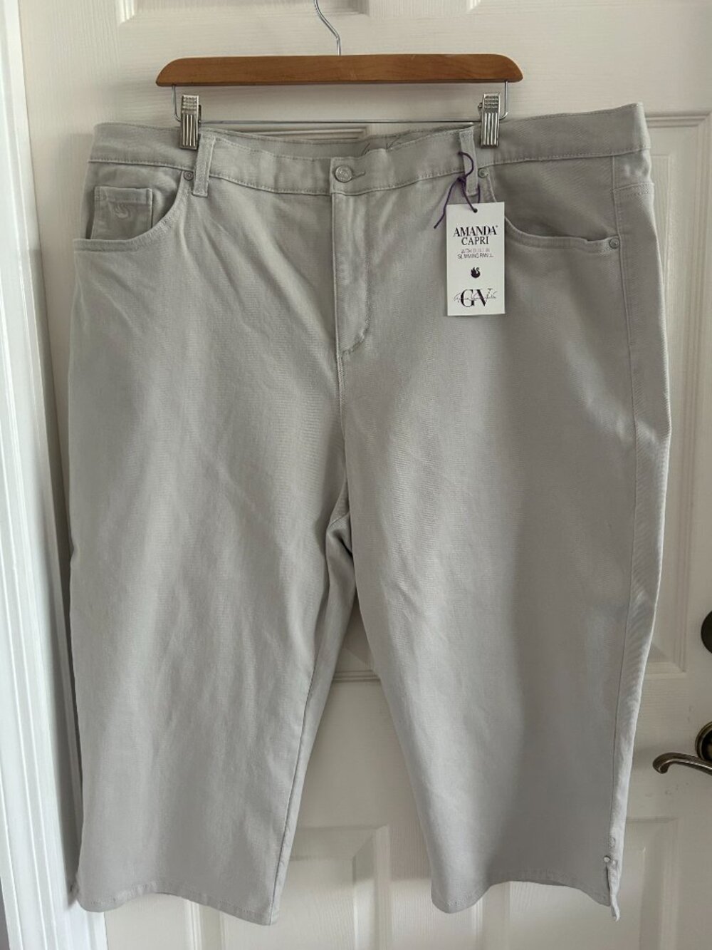 Gloria Vanderbilt Amanda Capri Tan Jeans Plus Size 22W